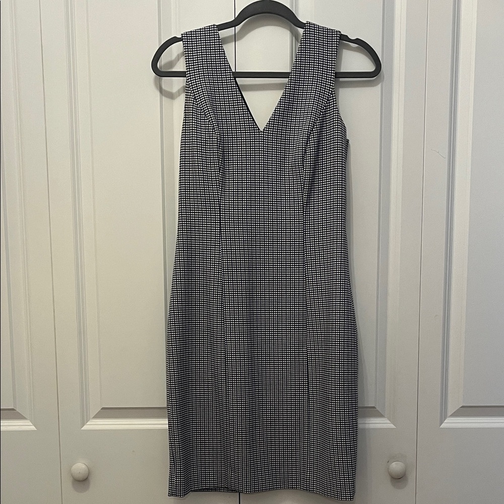 Banana Republic Black and White Houndstooth Midi Dress